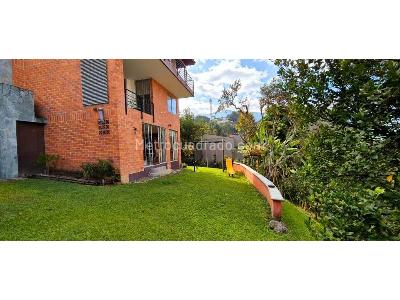 Casa de 4 alcobas en venta en Loma Del Escobero, Medellín, 1000 m² · foto 10 de 10
