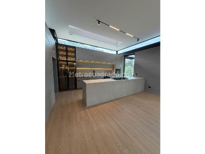 Casa de 3 alcobas en venta en Las Palmas, Medellín, 1000 m² · foto 2 de 20