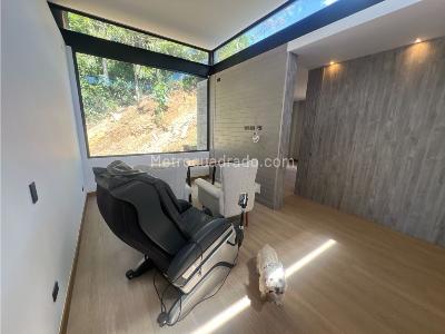 Casa de 3 alcobas en venta en Las Palmas, Medellín, 1000 m² · foto 8 de 20