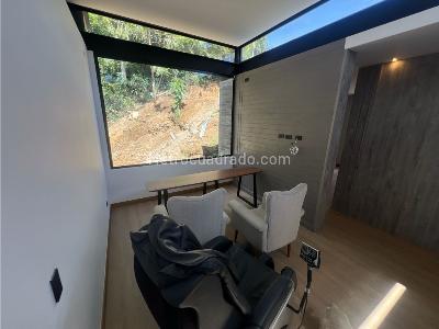 Casa de 3 alcobas en venta en Las Palmas, Medellín, 1000 m² · foto 18 de 20