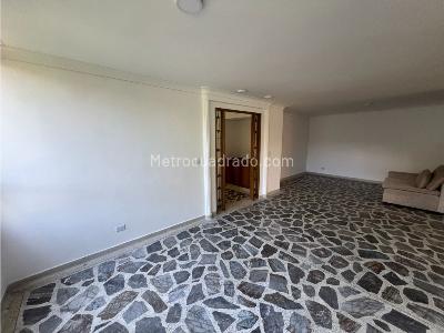 Apartamento de 3 alcobas en arriendo en Los Balsos, Medellín, 142 m² · foto 5 de 19