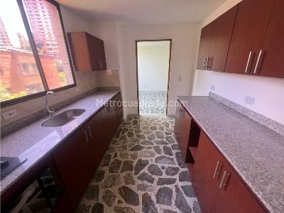 Apartamento de 3 alcobas en arriendo en Los Balsos, Medellín, 142 m² · foto 6 de 19