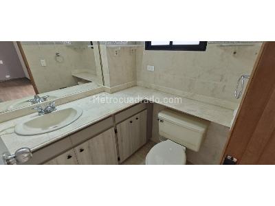 Apartamento de 3 alcobas en arriendo en Los Parra, Medellín, 155 m² · foto 13 de 16