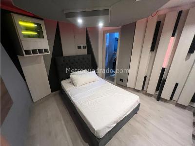 Casa de 4 alcobas en arriendo en Loma Benedictinos, Medellín, 350 m² · foto 9 de 18