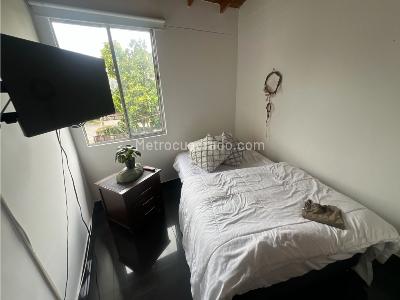 Apartamento de 3 alcobas en venta en Loma Del Esmeraldal, Medellín, 61 m² · foto 10 de 16