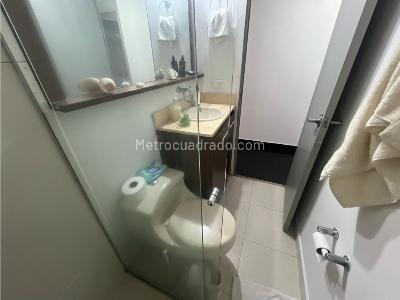 Apartamento de 3 alcobas en venta en Loma Del Esmeraldal, Medellín, 61 m² · foto 12 de 16