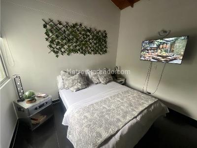 Apartamento de 3 alcobas en venta en Loma Del Esmeraldal, Medellín, 61 m² · foto 13 de 16