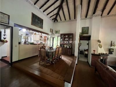 Casa de 5 alcobas en venta en La Ceja, Medellín · foto 2 de 19