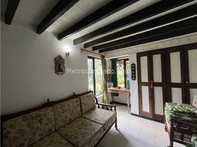 Casa de 5 alcobas en venta en La Ceja, Medellín · foto 6 de 19