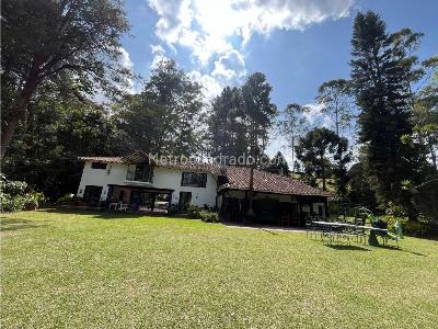 Casa de 5 alcobas en venta en La Ceja, Medellín · foto 13 de 19