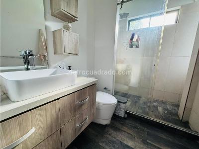 Casa de 5 alcobas en arriendo en Llanogrande, Medellín · foto 20 de 20