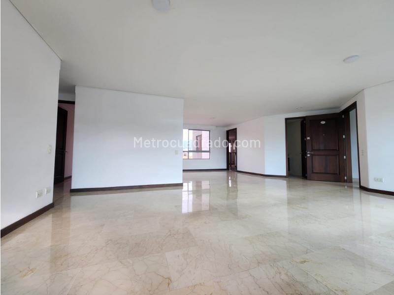 Piso – Medellín, San Joaquín, Laureles-Estadio - Más