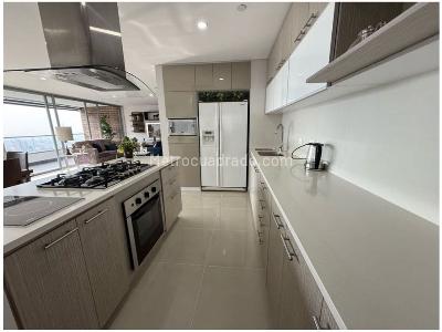 Apartamento de 3 alcobas en venta en Cumbres, Medellín, 169 m² · foto 7 de 17