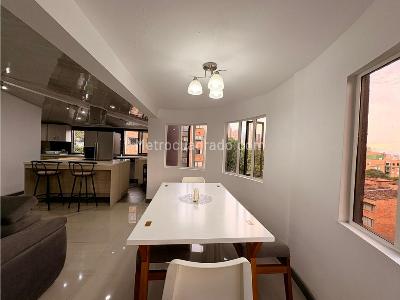 Apartamento de 3 alcobas en venta en Transversal Inferior, Medellín, 126 m² · foto 8 de 20