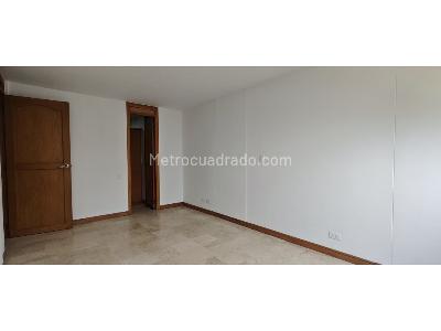 Apartamento de 3 alcobas en arriendo en Altos Del Poblado, Medellín, 100 m² · foto 7 de 15