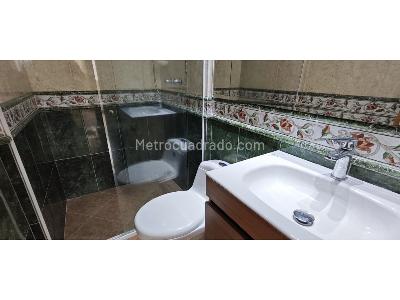 Apartamento de 3 alcobas en arriendo en Altos Del Poblado, Medellín, 100 m² · foto 11 de 15