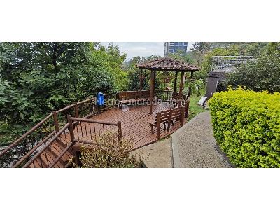 Apartamento de 3 alcobas en arriendo en Altos Del Poblado, Medellín, 100 m² · foto 14 de 15