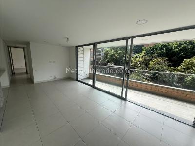 Apartamento de 3 alcobas en venta en Cumbres, Medellín, 121 m² · foto 3 de 20