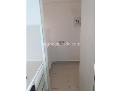 Apartamento en arriendo en Cumbres, Medellín · foto 6 de 10