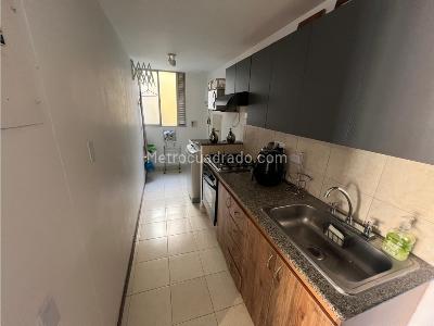 Apartamento de 2 alcobas en arriendo en La Aguacatala, Medellín, 72 m² · foto 8 de 13