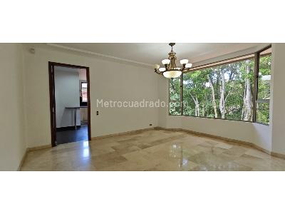Casa de 4 alcobas en venta en El Tesoro, Medellín, 630 m² · foto 3 de 20