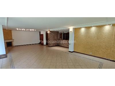 Casa de 4 alcobas en venta en El Tesoro, Medellín, 630 m² · foto 5 de 20