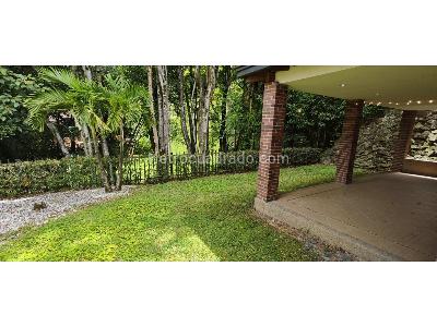 Casa de 4 alcobas en venta en El Tesoro, Medellín, 630 m² · foto 13 de 20