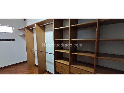 Casa de 4 alcobas en venta en El Tesoro, Medellín, 630 m² · foto 16 de 20