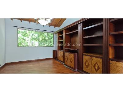 Casa de 4 alcobas en venta en El Tesoro, Medellín, 630 m² · foto 19 de 20
