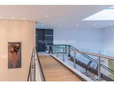 Casa de 4 alcobas en venta en El Tesoro, Medellín, 1510 m² · foto 4 de 14