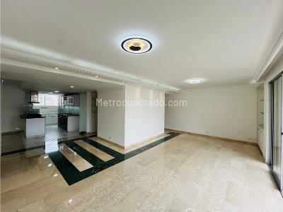 Apartamento de 3 alcobas en arriendo en Los Parra, Medellín, 150 m² · foto 3 de 12