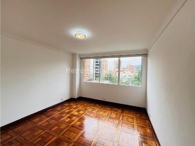 Apartamento de 3 alcobas en arriendo en Los Parra, Medellín, 150 m² · foto 5 de 12