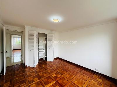 Apartamento de 3 alcobas en arriendo en Los Parra, Medellín, 150 m² · foto 6 de 12