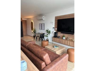 Apartaestudio en venta en La Castellana, Medellín, 54 m² · foto 5 de 11