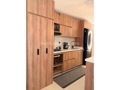 Apartaestudio en venta en La Castellana, Medellín, 54 m² · foto 8 de 11