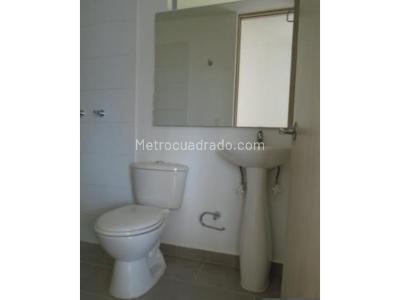 Apartamento de 2 alcobas en arriendo en Las Lomitas, Medellín, 51 m² · foto 8 de 9