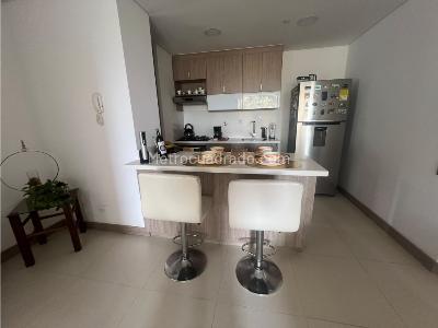 Apartamento de 2 alcobas en arriendo en Loma Del Esmeraldal, Medellín, 78 m² · foto 3 de 14
