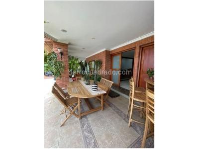 Casa de 5 alcobas en venta en La Calera, Medellín, 810 m² · foto 3 de 20