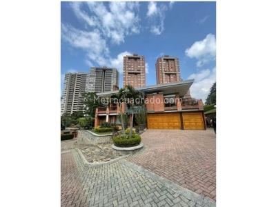 Casa de 5 alcobas en venta en La Calera, Medellín, 810 m² · foto 8 de 20