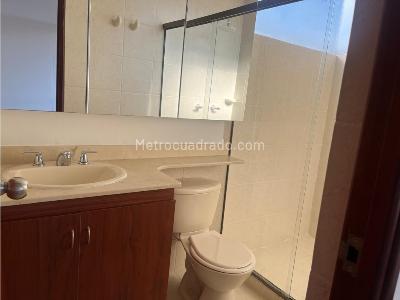 Apartamento de 3 alcobas en venta en Los Parra, Medellín, 130 m² · foto 11 de 14
