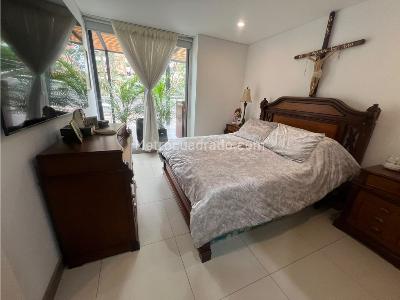 Apartamento de 2 alcobas en venta en Loma Del Esmeraldal, Medellín, 181 m² · foto 14 de 19