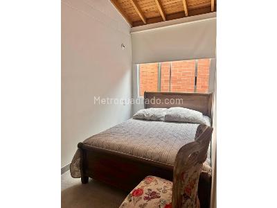Casa de 3 alcobas en venta en Loma Del Chocho, Medellín, 190 m² · foto 5 de 15