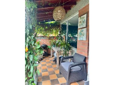 Casa de 3 alcobas en venta en Loma Del Chocho, Medellín, 190 m² · foto 14 de 15