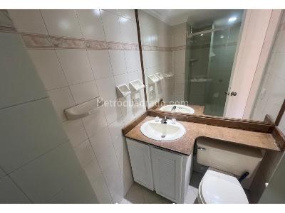 Apartamento de 2 alcobas en arriendo en Santa Maria De Los Angeles, Medellín, 75 m² · foto 11 de 15