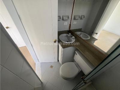 Apartamento de 2 alcobas en arriendo en Santa Maria De Los Angeles, Medellín, 70 m² · foto 9 de 10