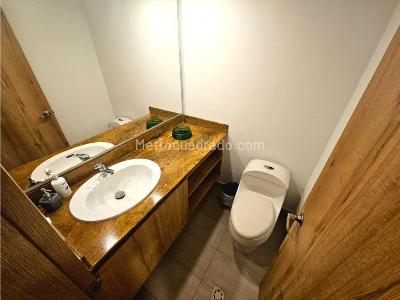 Apartamento en arriendo en San Lucas, Medellín · foto 11 de 12