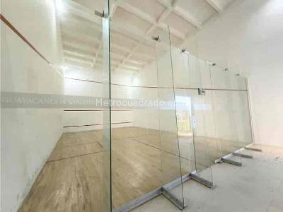 Apartaestudio en arriendo en Loma Del Indio, Medellín, 62 m² · foto 13 de 18