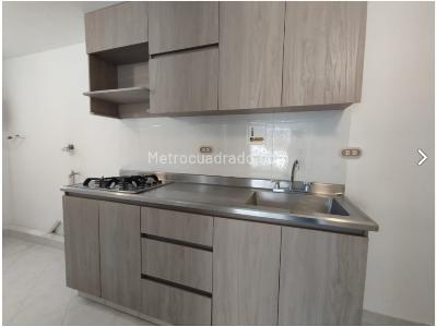 Apartamento de 3 alcobas en arriendo en San Julian, Medellín, 70 m² · foto 3 de 16