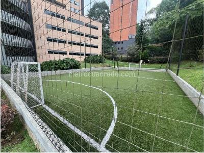 Apartamento de 3 alcobas en venta en Loma De Los Gonzalez, Medellín, 110 m² · foto 18 de 19