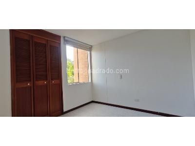 Apartamento de 3 alcobas en arriendo en San Julian, Medellín, 75 m² · foto 6 de 15